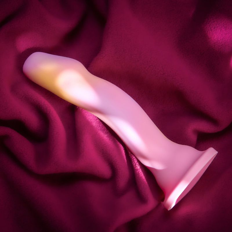 Avant - Suns Out Silicone Dildo - Pink - K. P.